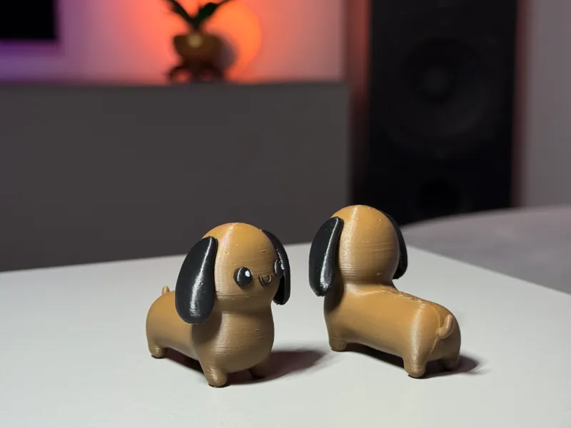 The Sausage Dog: Minimalist Desk Buddy | Dachshund
