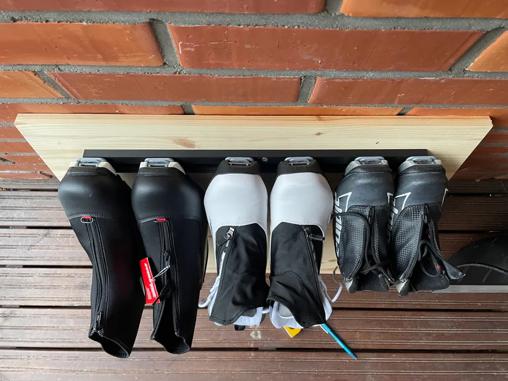 Shoe Rack For Ski Boots (Wall Mounting) by 2PIS87MakerWorld: Download ...