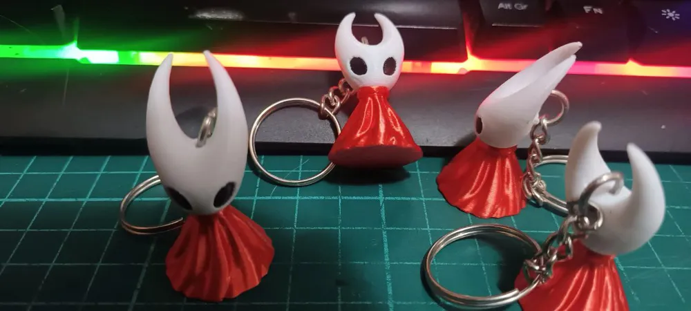 Llavero Hollow Knight Silksong - Personaje Hornet | Diseño Detallado, Ideal Para Fans Del Videojuego | Para Llaves, Mochila O Colección