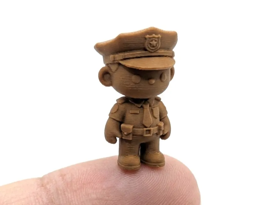 Accesorio para boquillas: The smallest police officer of world (Nozzle 0.4). Referencia del modelo original.