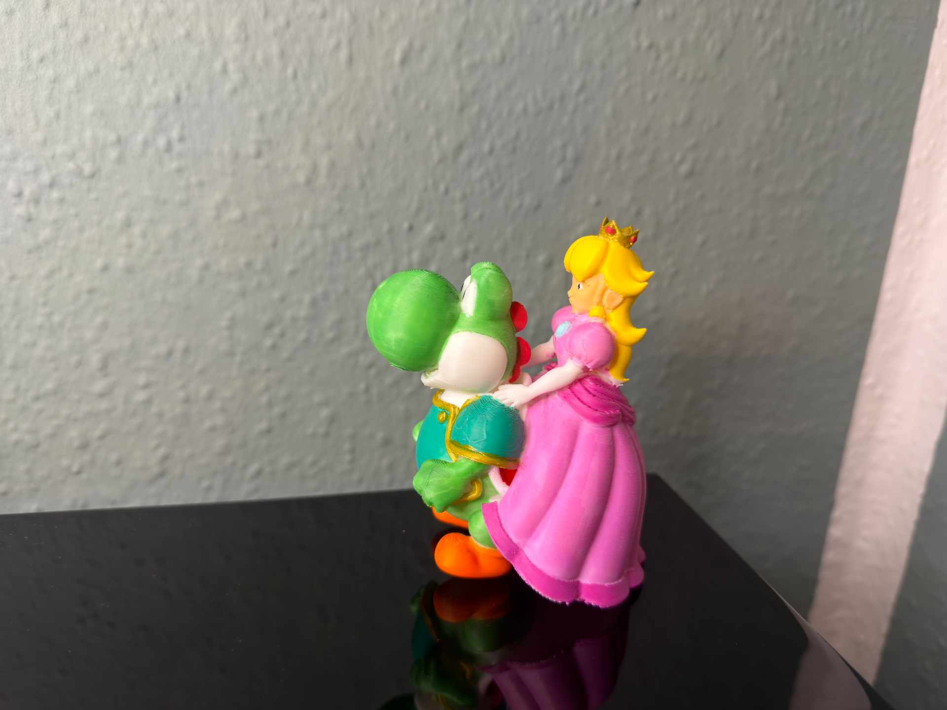 Prinzessin Peach auf Ritter Yoshi