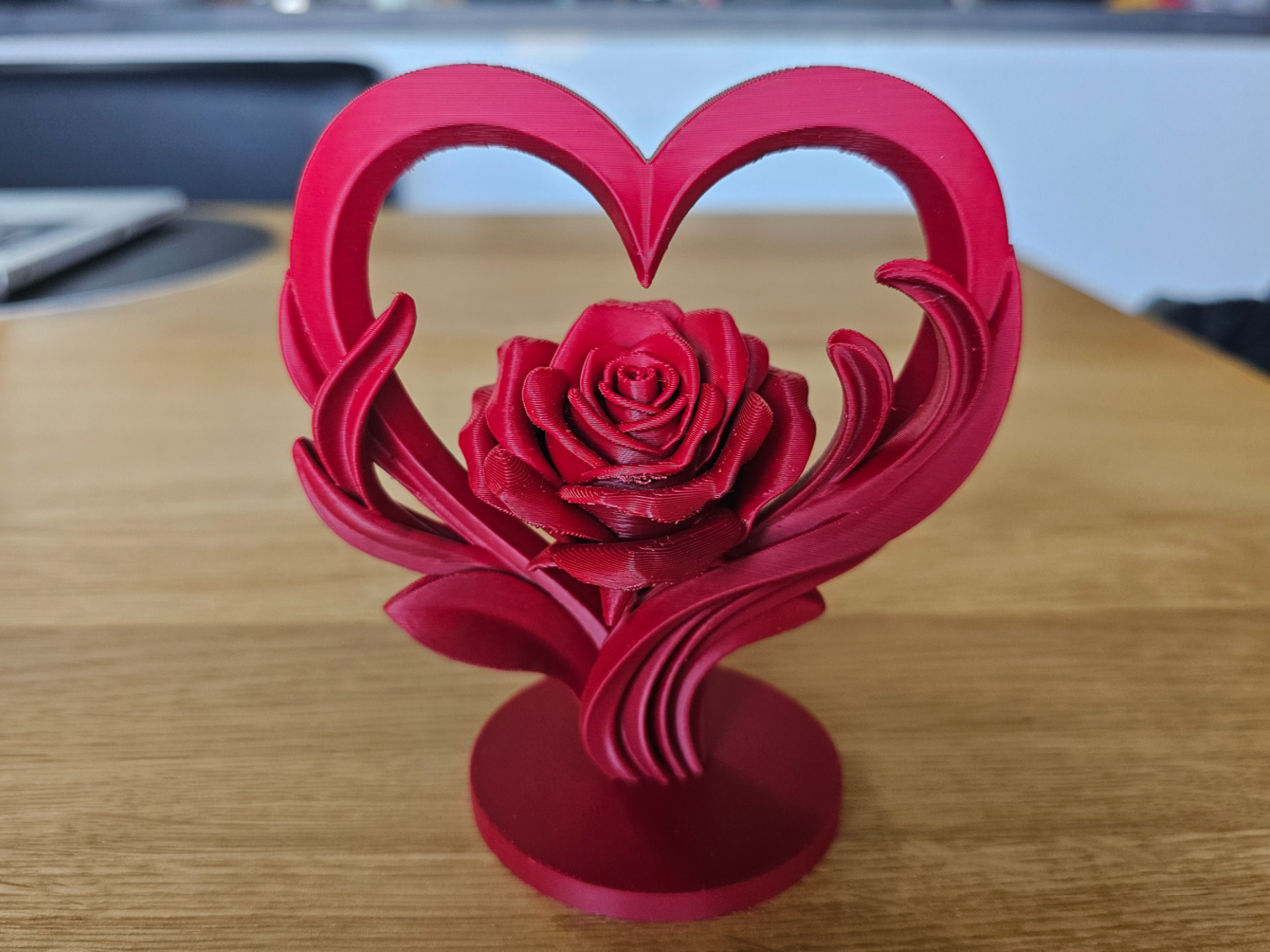 Sculpted Heart & Bloom – Organische Eleganz