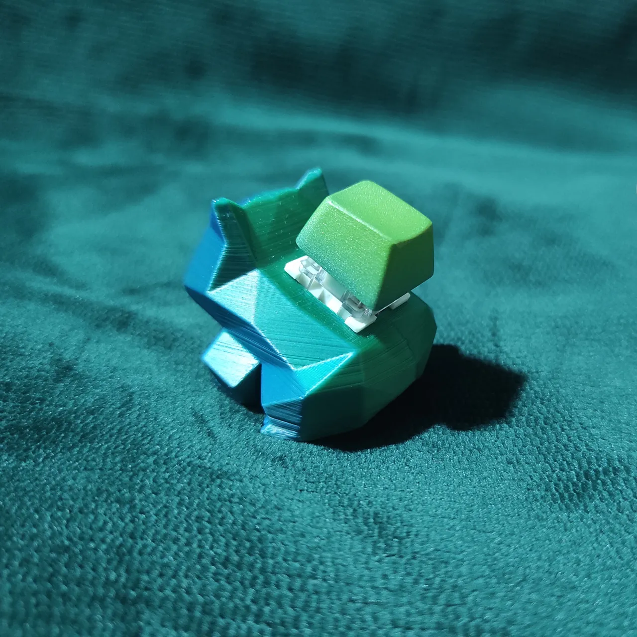 Bulbasaur Fidget Clicker with Keyboard Switch view 4