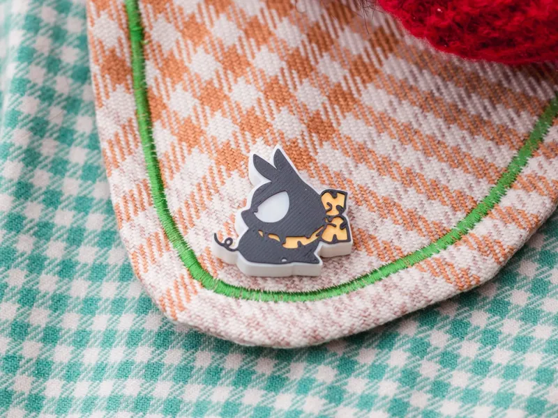 Cute Piglet P-chan – Pins, Keychain & Earrings