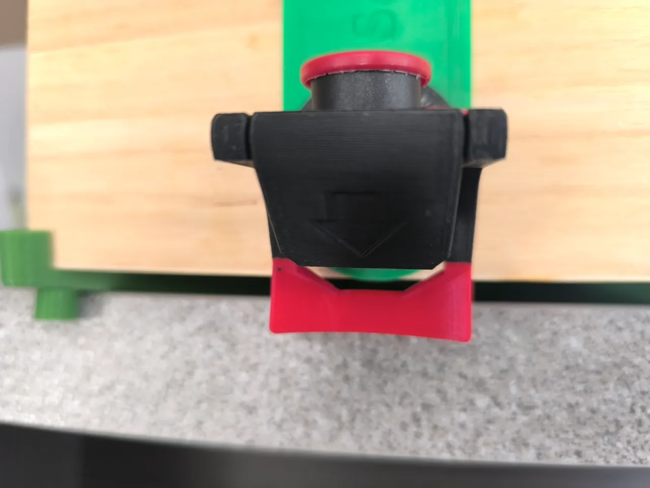 Tap for "Bag in Box" - one hand dispenser view 4