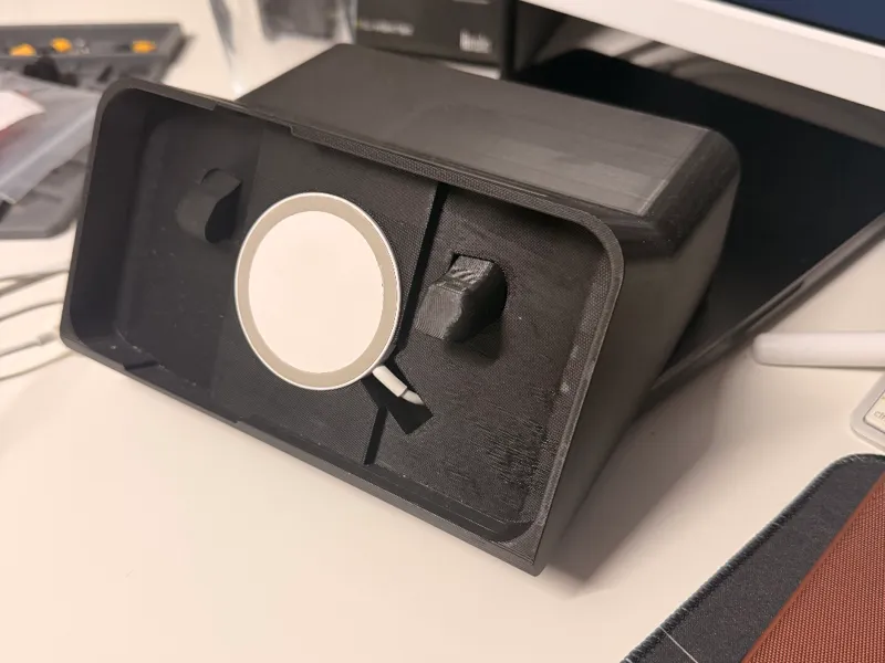 iPhone standby mode Dock iPhone 17 PRO NO Case
