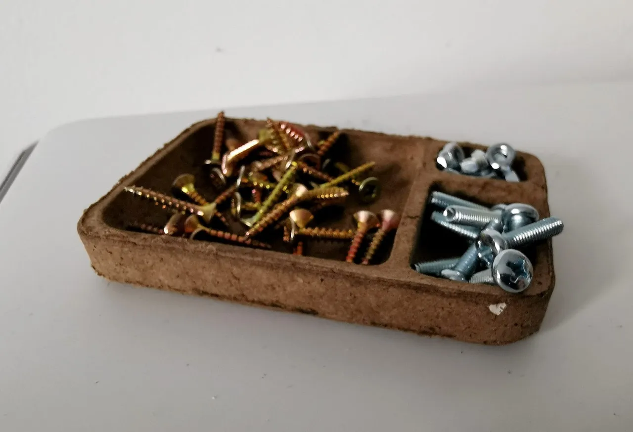Recyclet Cardboard Spool / Organizer view 3