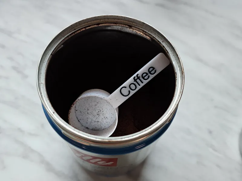 Kaffeepulver Löffel