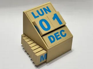 Modular Cubes & Bars Calendar Multilingual Edition