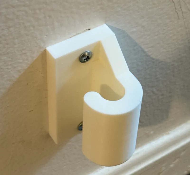 Retractable Gate Hook