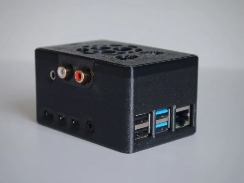 HiFiBerry Case with POE hat for Raspberry Pi 4