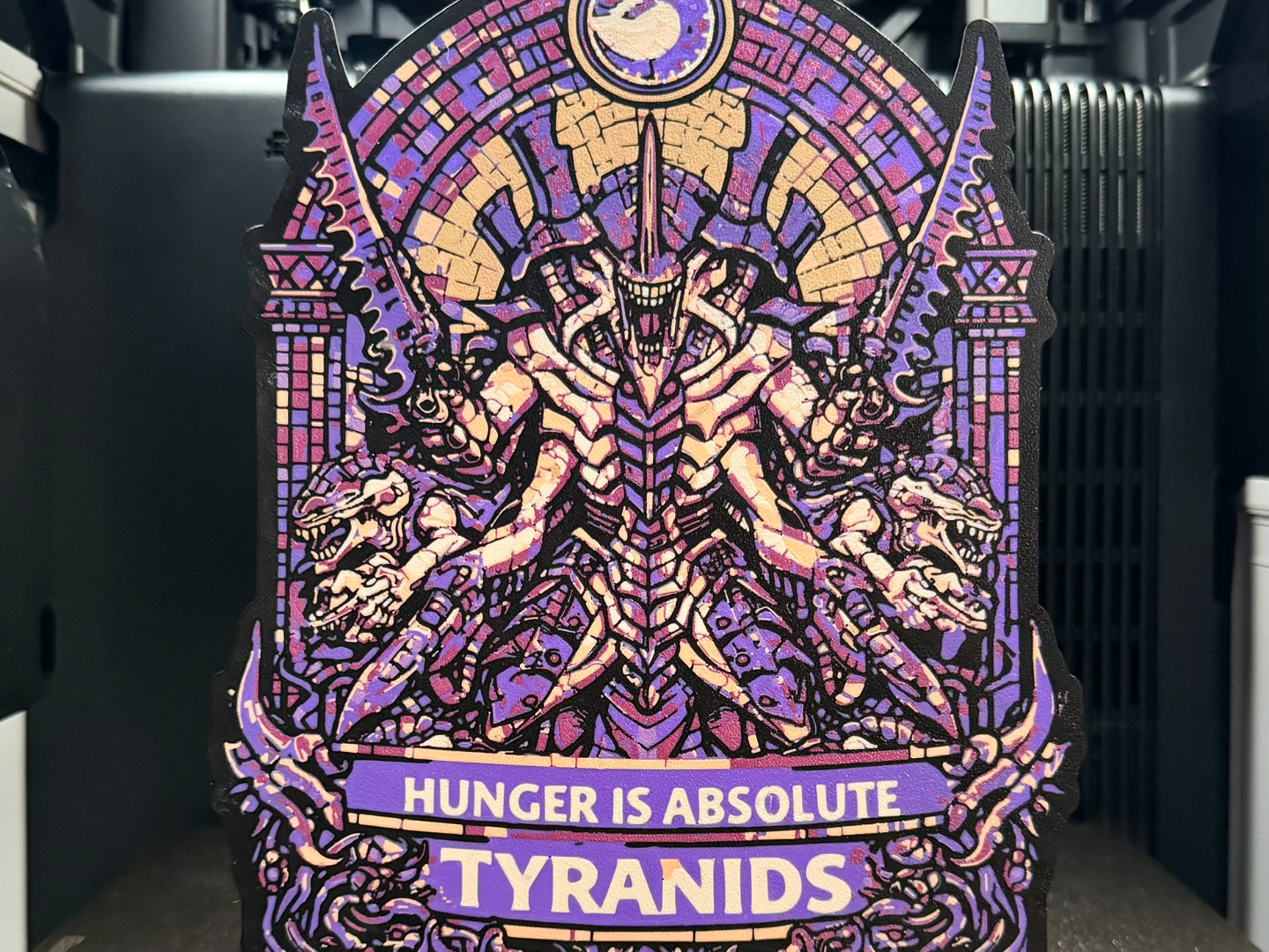 Hive Tyrant, Tyranids 40k Lightbox; Xenos