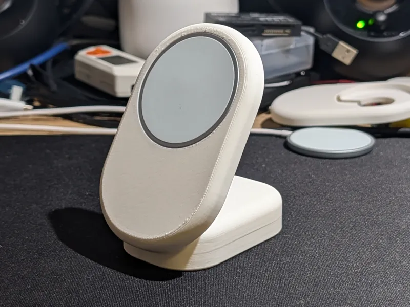Google PixelSnap Charging Stand