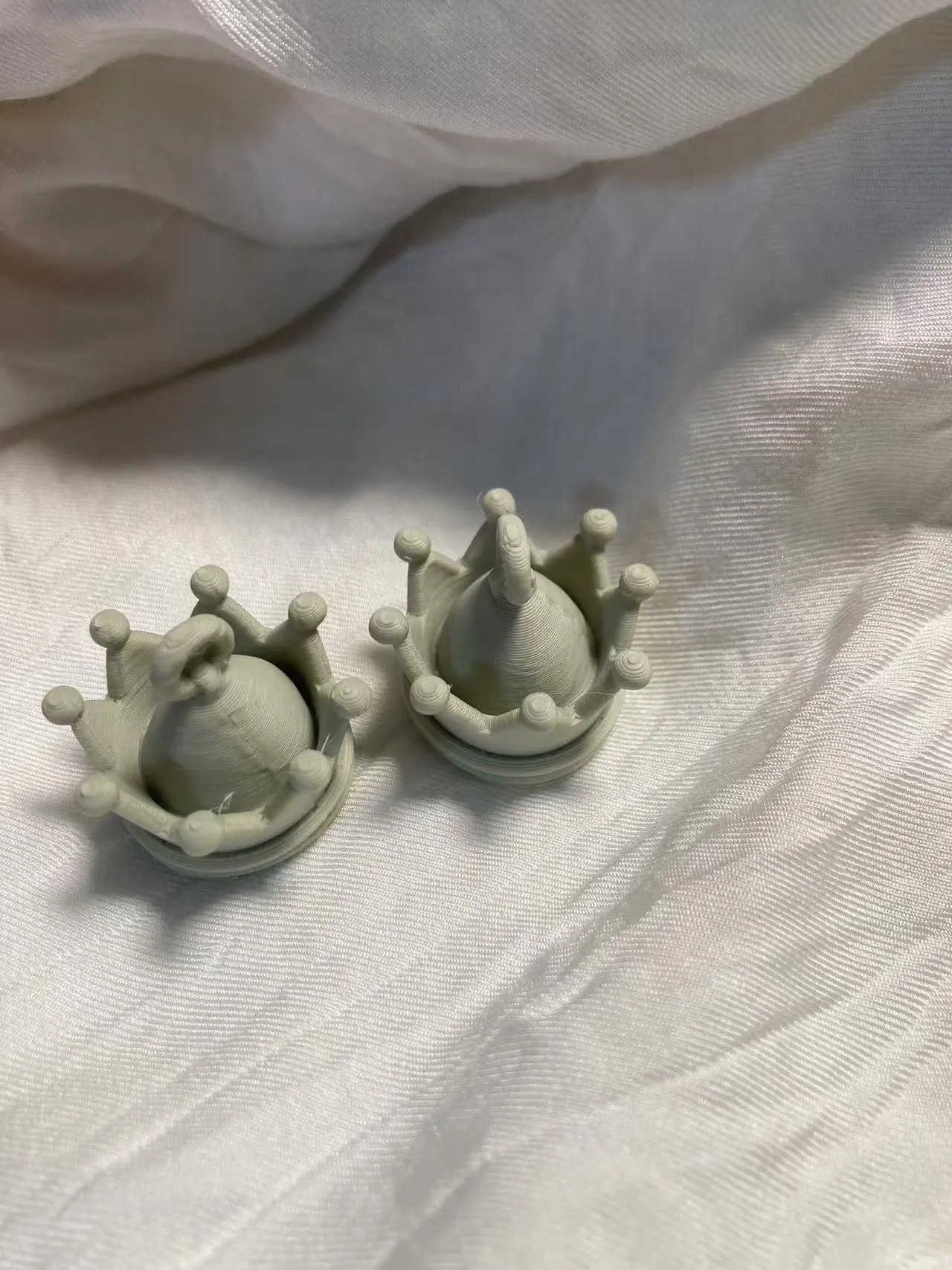 立体皇冠耳环 view 2