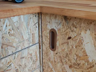 Negative cabinet handle grip