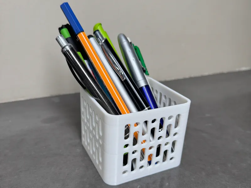 Pen Holder modern