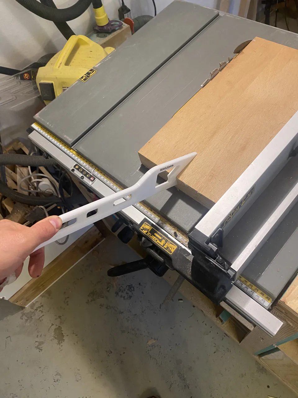 Push Stick with Replaceable Head | DWE7492 view 4