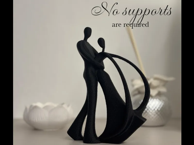 Couple valentine statue