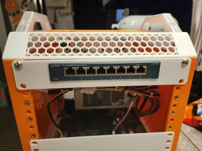 TP-Link 8-port TL-SG108 lab rack 10"