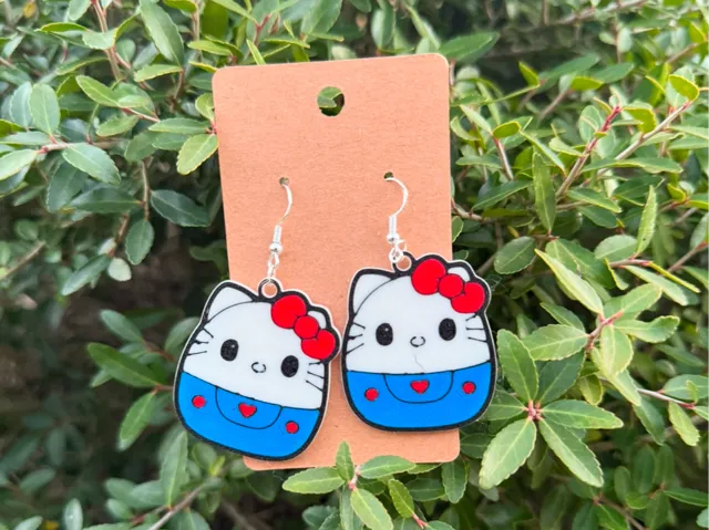 Squishmellow Hello Kitty Earring