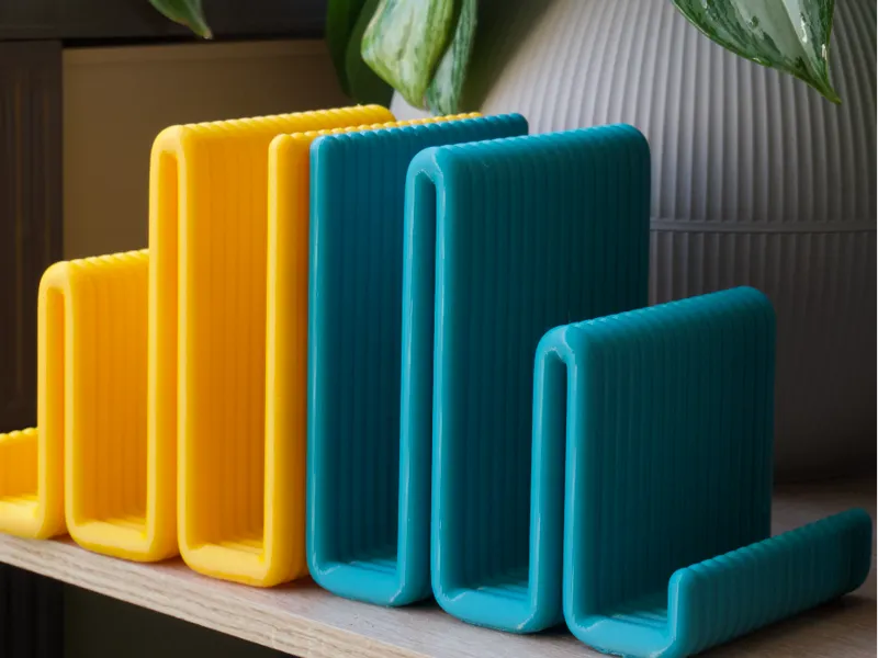 Bookshelf organizer