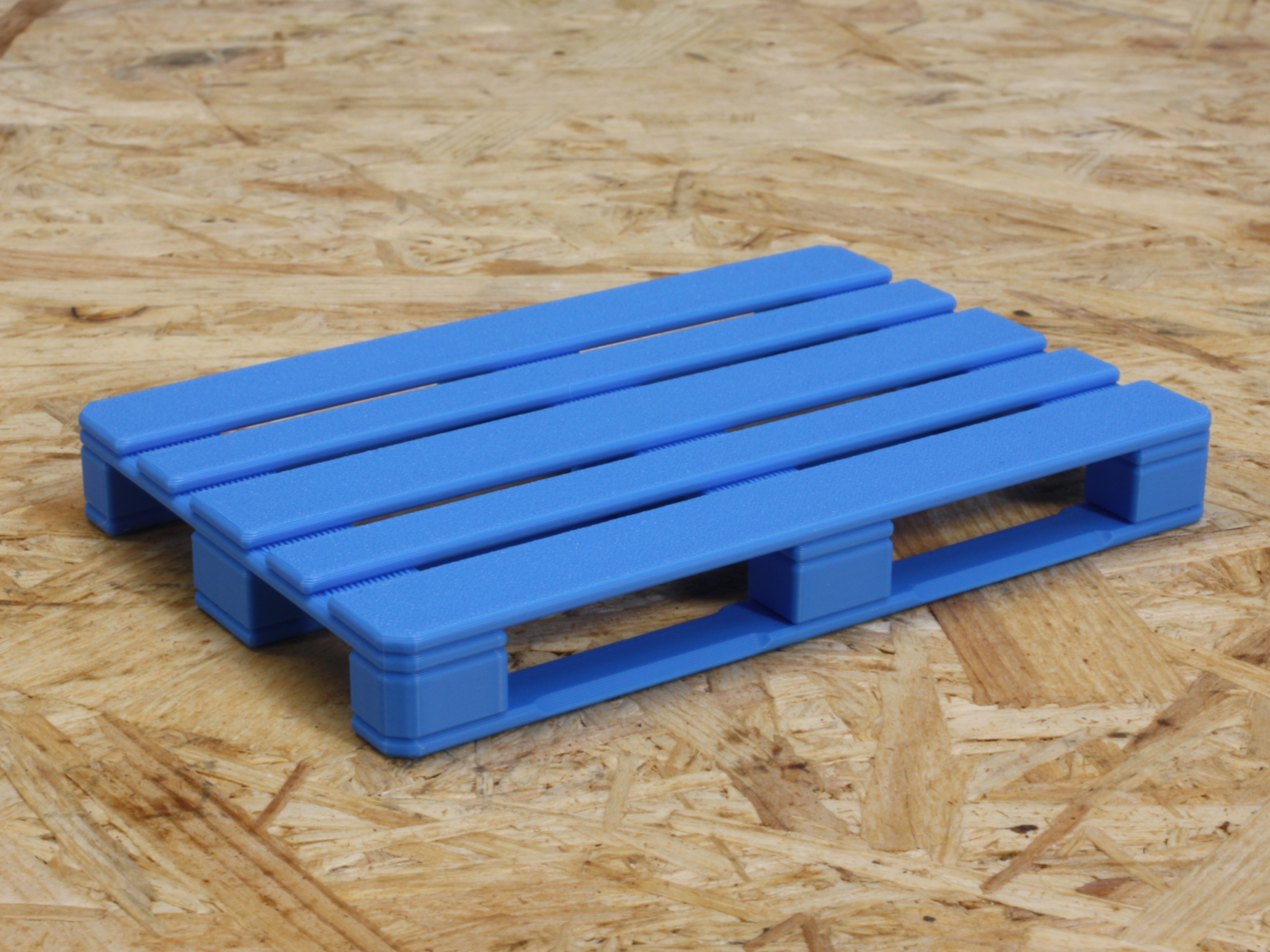 Euro Pallet, 1/10 scale, with magnets for stacking