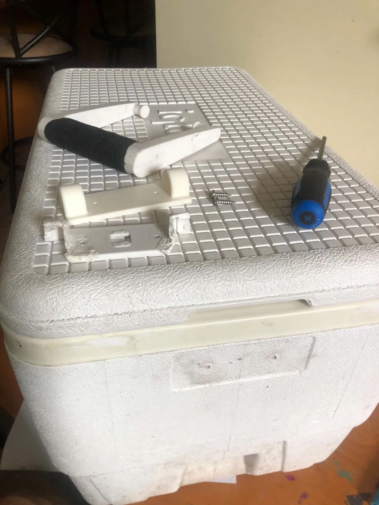 mastercraft cooler handle bracket repair view 3