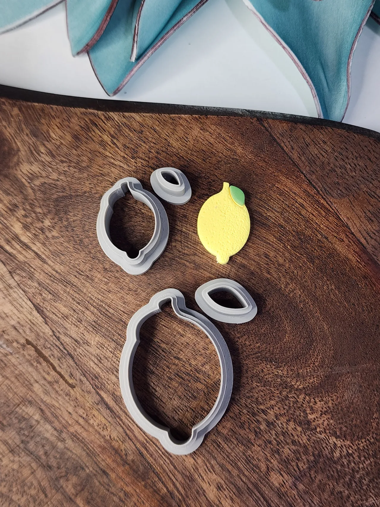 lemon with leaf earring cutter view 2