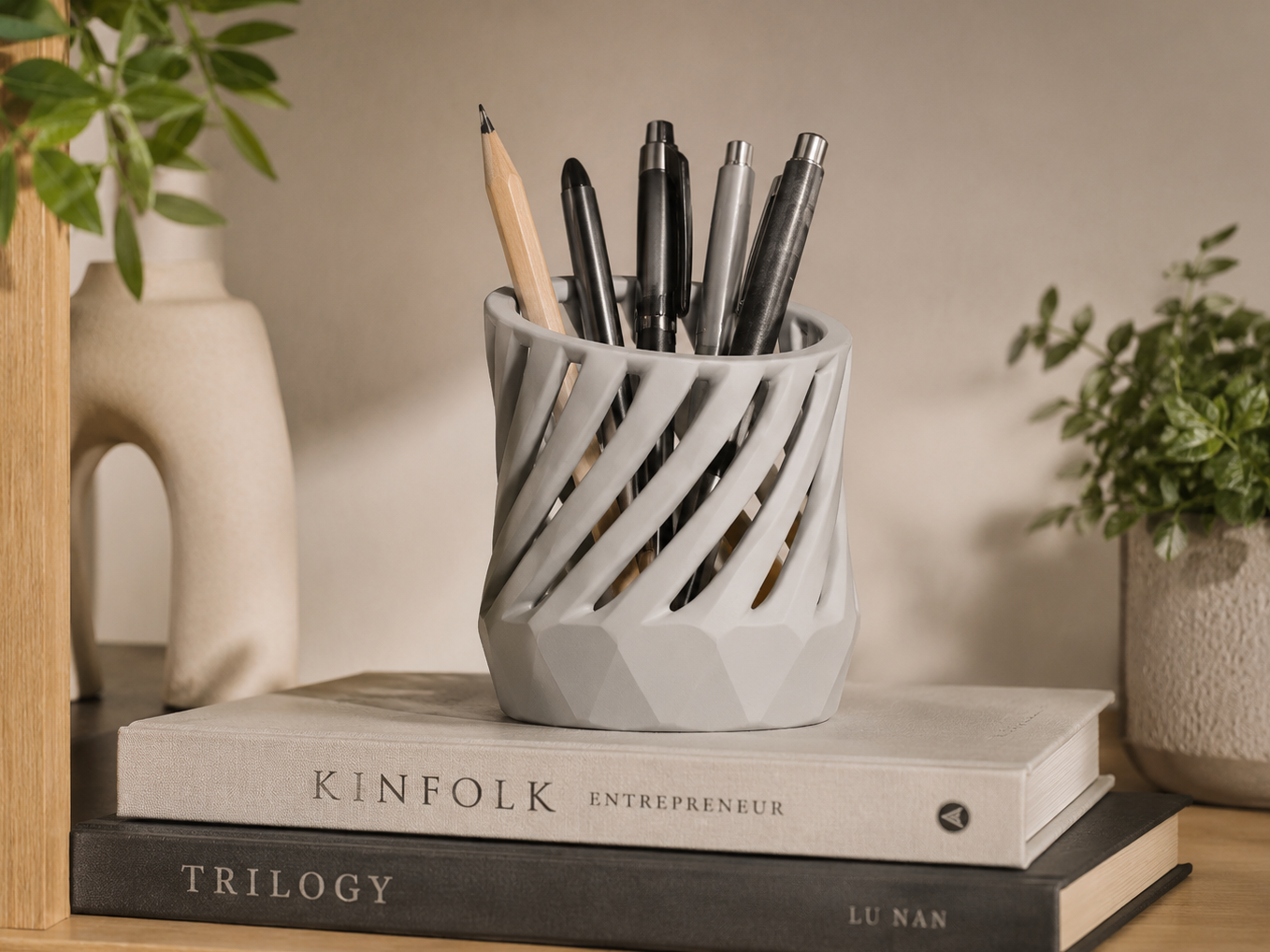 Spiral Pen Holder