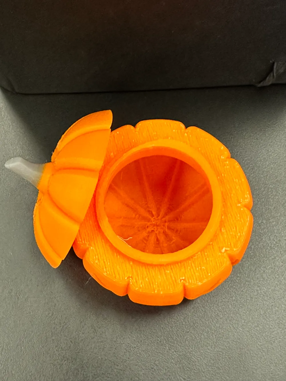 Halloween Pumpkin with Removable Lid - Free 3D Print Model - MakerWorld