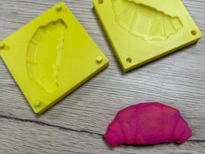 Croissant Playdoh Mold