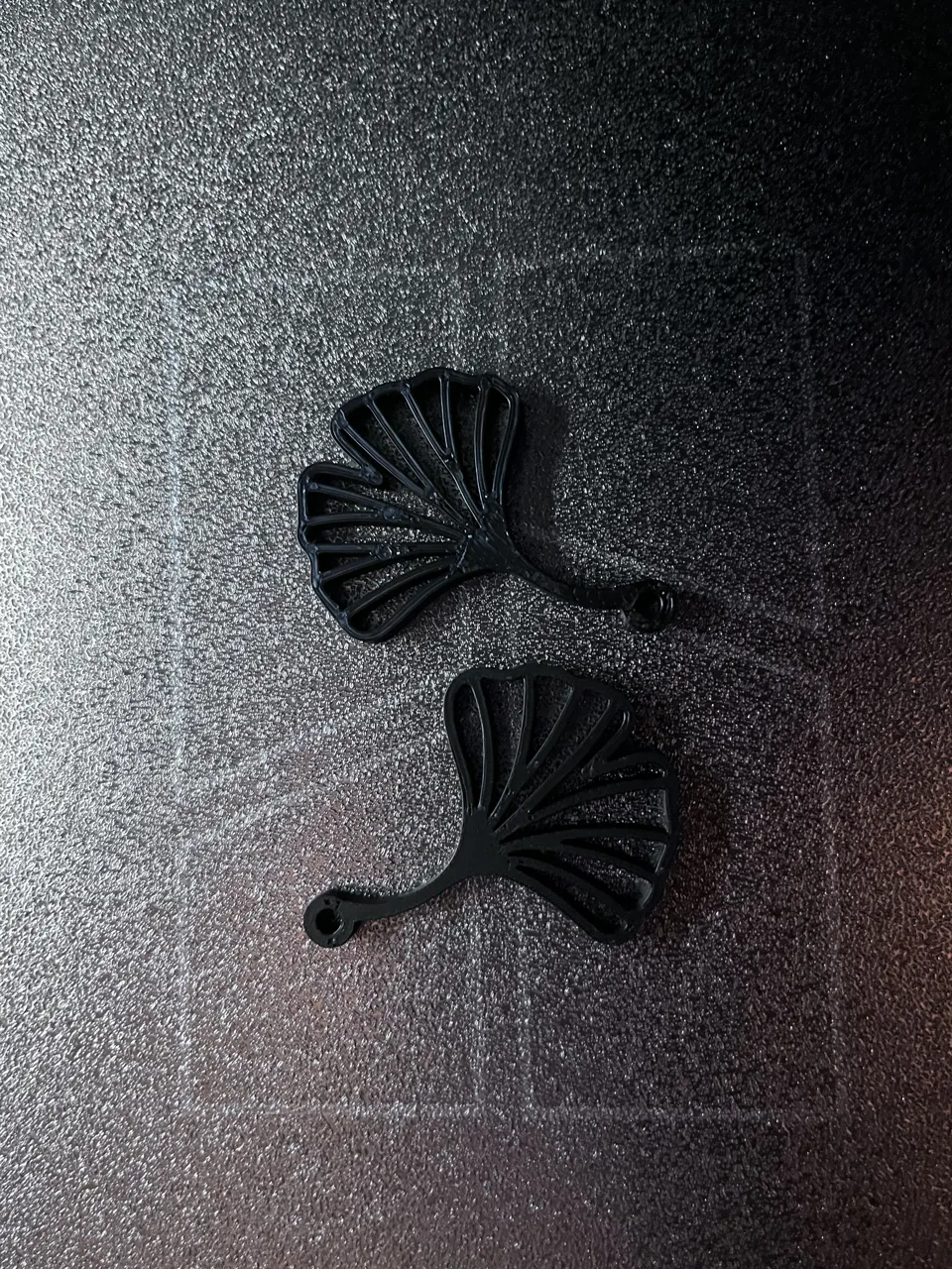 Elegant Ginkgo Leaf Earrings – Quick Print view 4