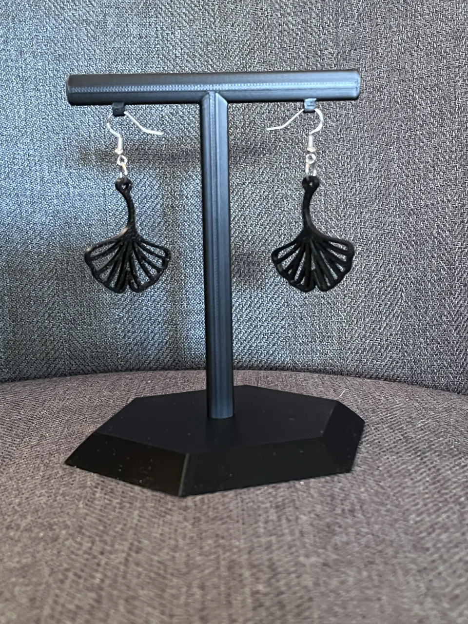 Elegant Ginkgo Leaf Earrings – Quick Print view 2