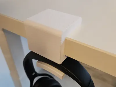 Simple Headset Holder