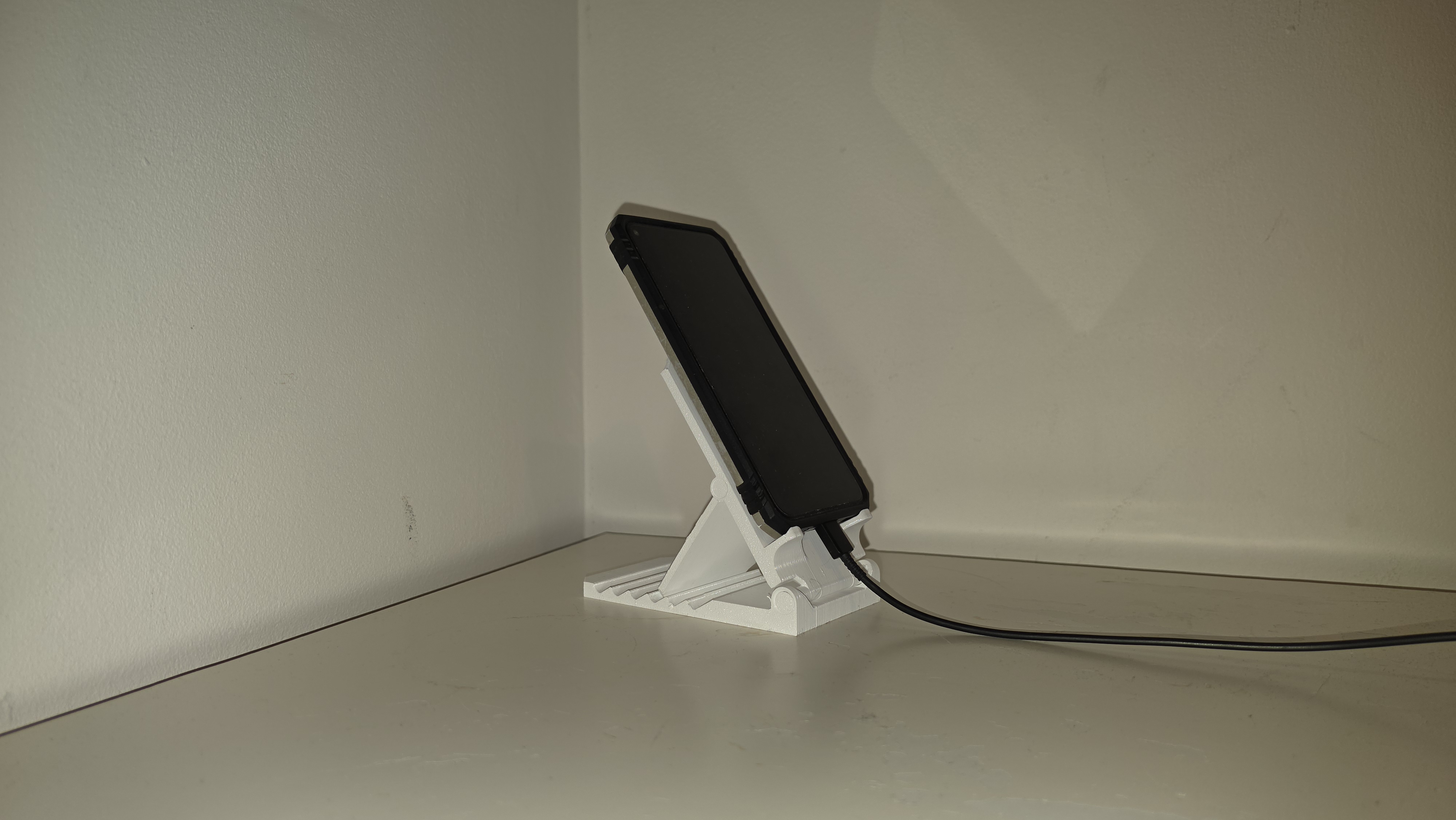 Miniatura 4 do modelo 3D Foldable Phone Stand V2
