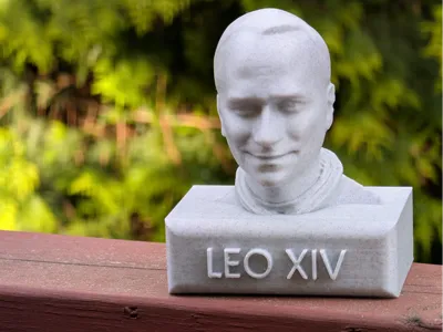 New Pope! Leo XIV Bust from real photo.
