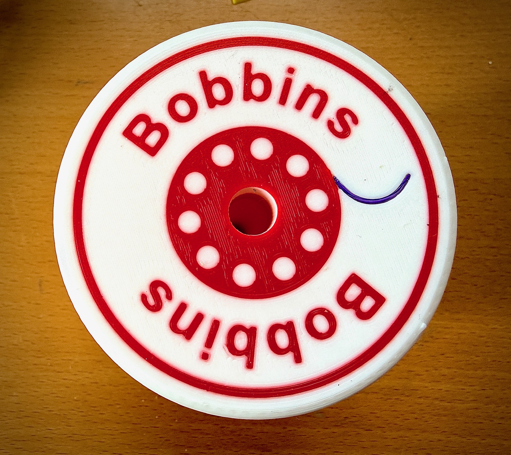Miniatura 4 do modelo 3D Bobbin Storage Cup