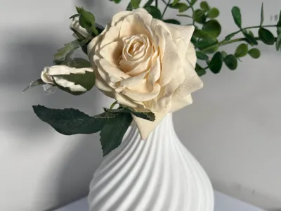 Bulb - A simple vase for plants