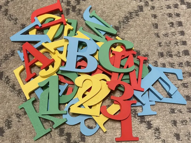 Alphabet & Numbers 1-10, with storage box NO AMS