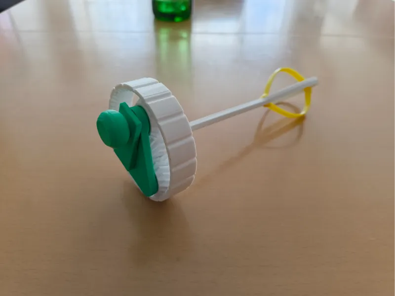 Hand mixer with planetary gear