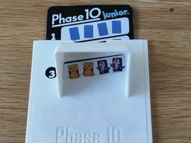 Phase 10 Junior card concealer