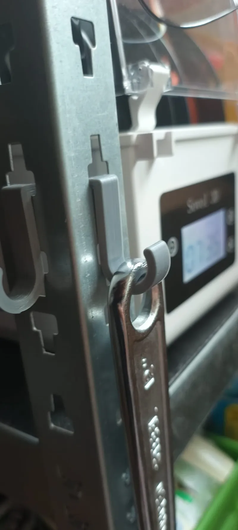 Simple shelving unit hook