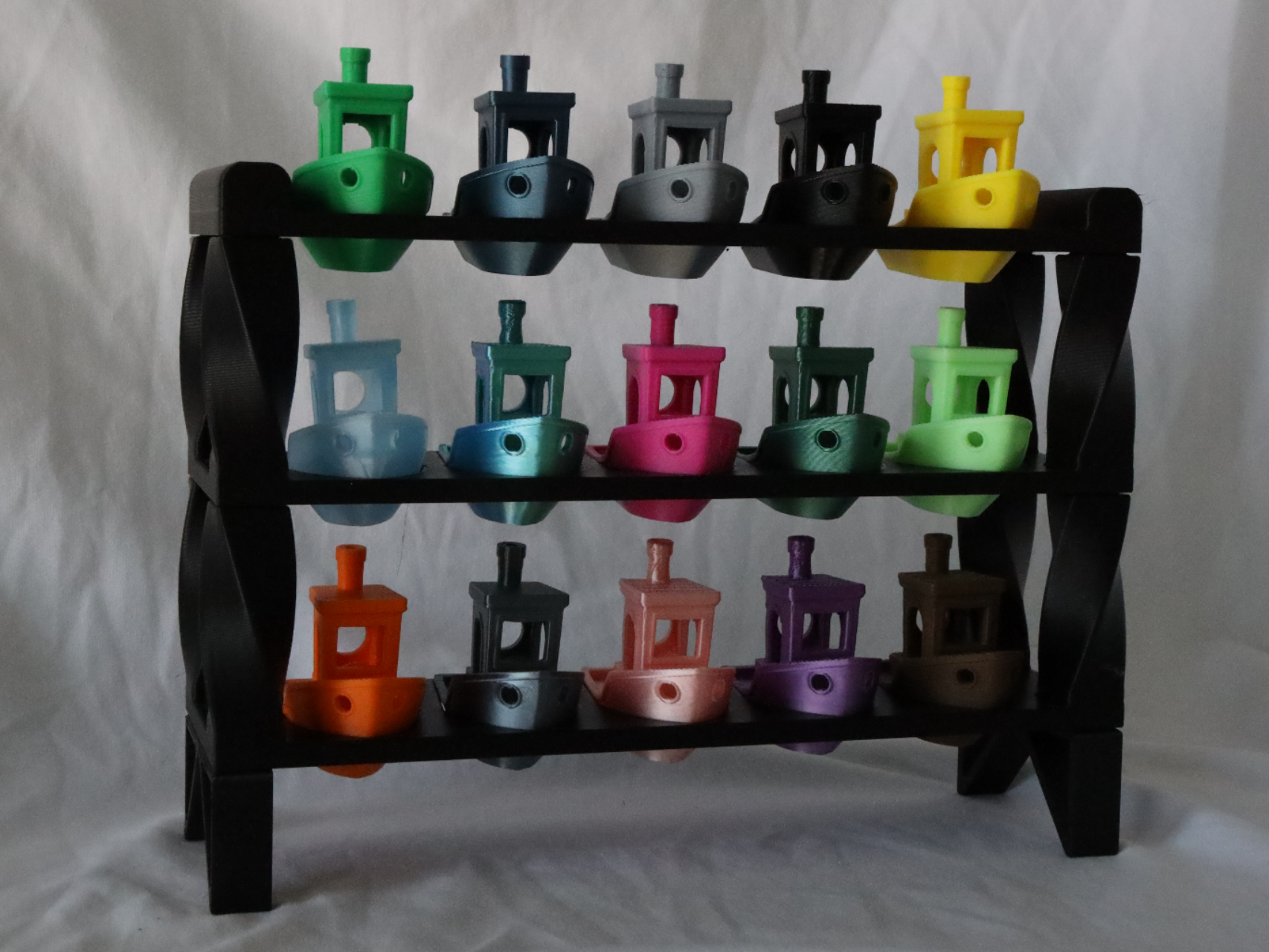 Modular Show-off-your-Benchies Shelf