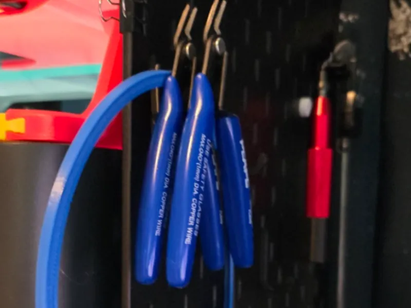 skadis sheet holder for ams riser