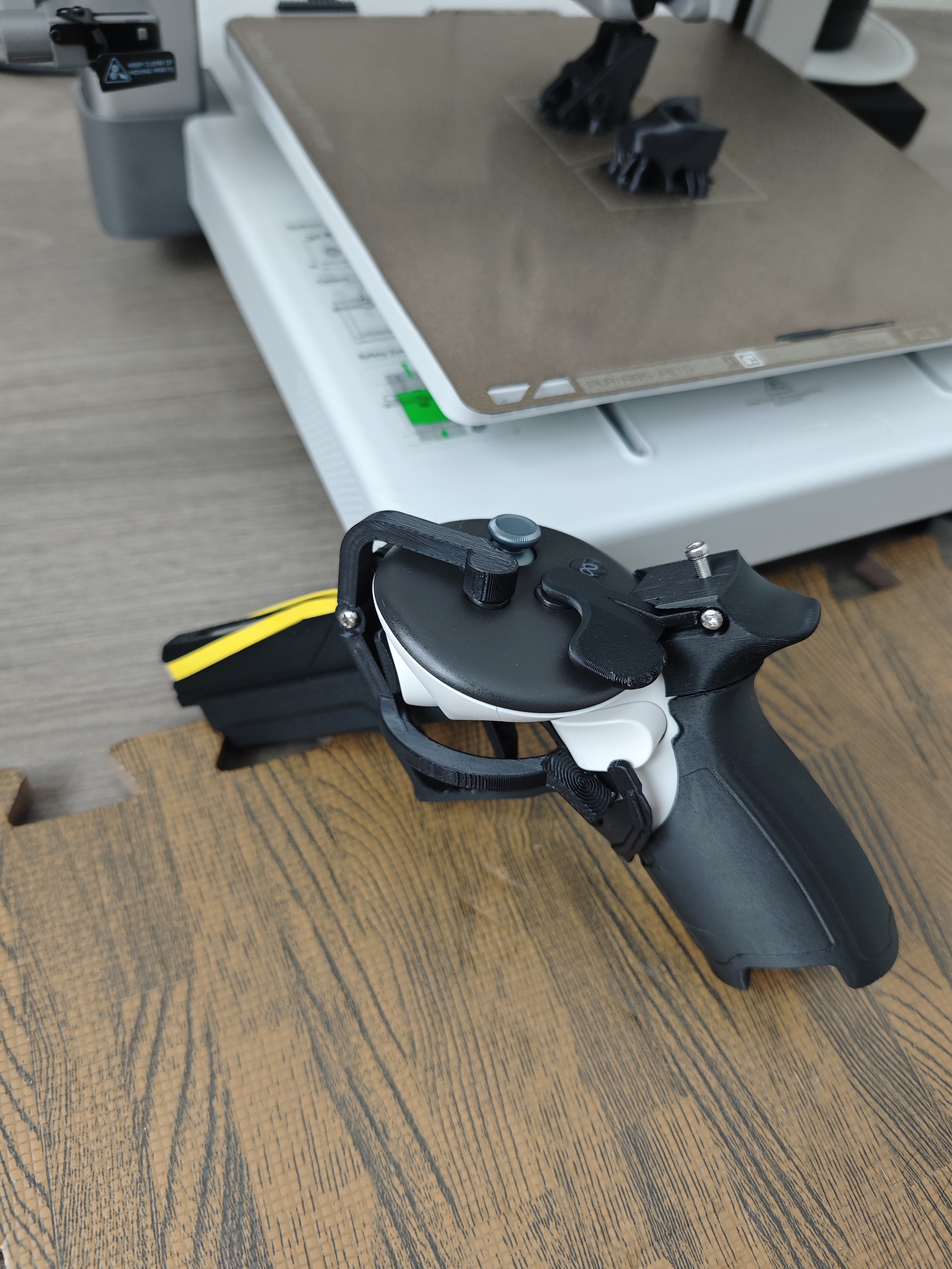Miniatura 2 do modelo 3D VR P320 手枪套 quest3用