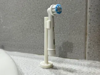 OralB stand with base