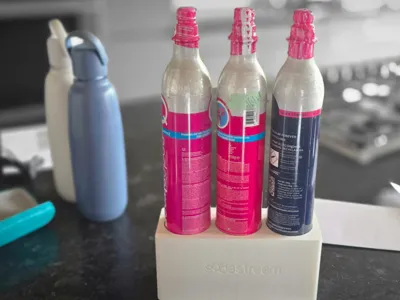support for sodastream bottles