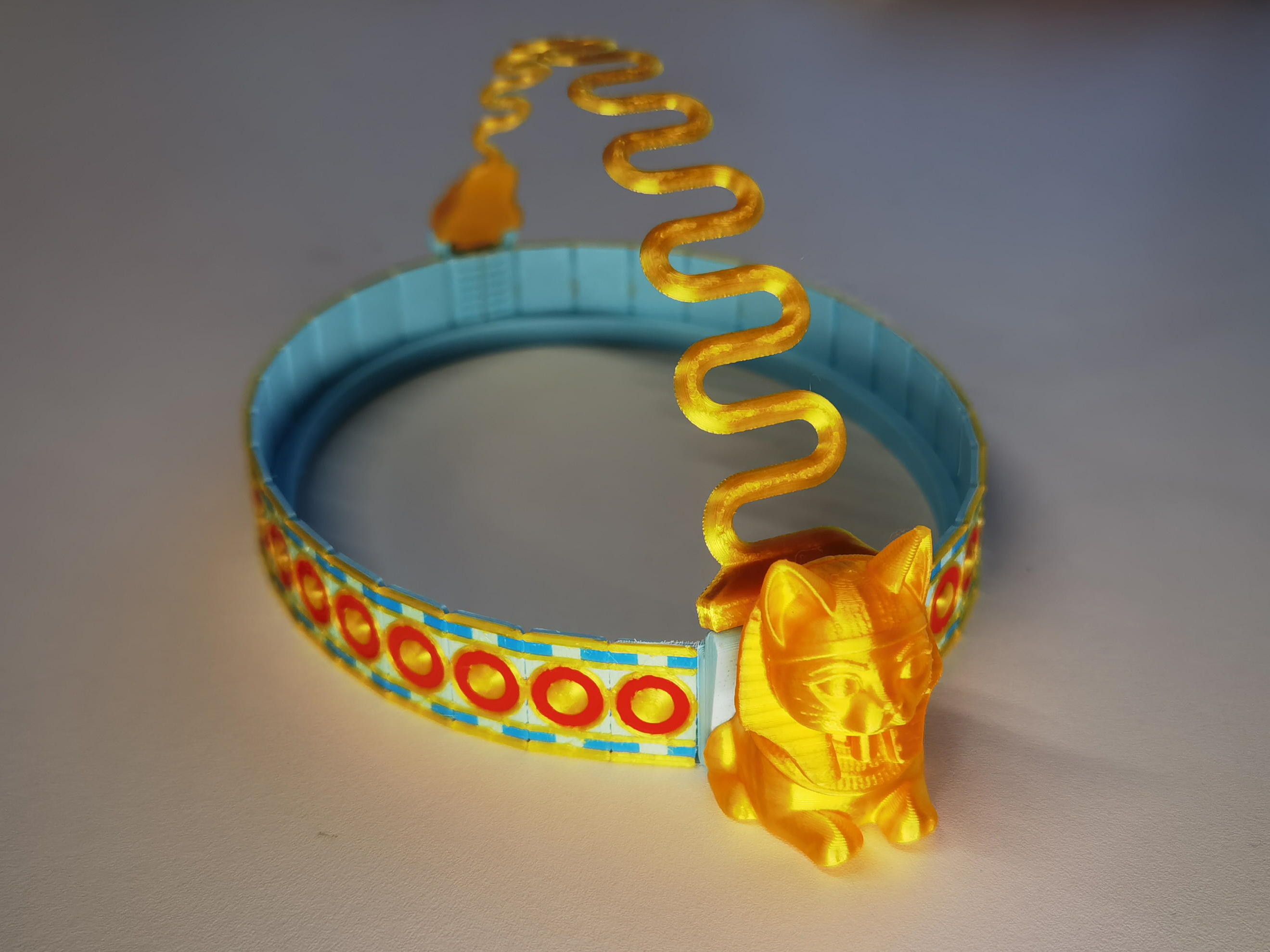 Miniatura 2 do modelo 3D 图坦卡喵王冠与巴斯特护身盾项链