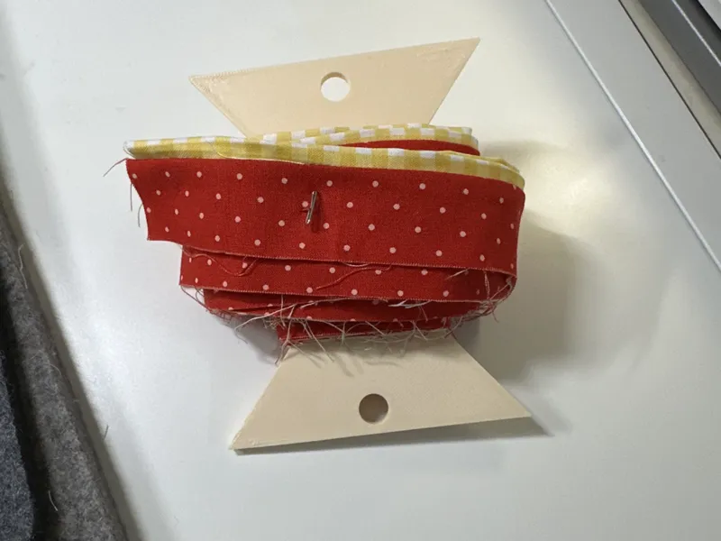 Quilt Binding Holder