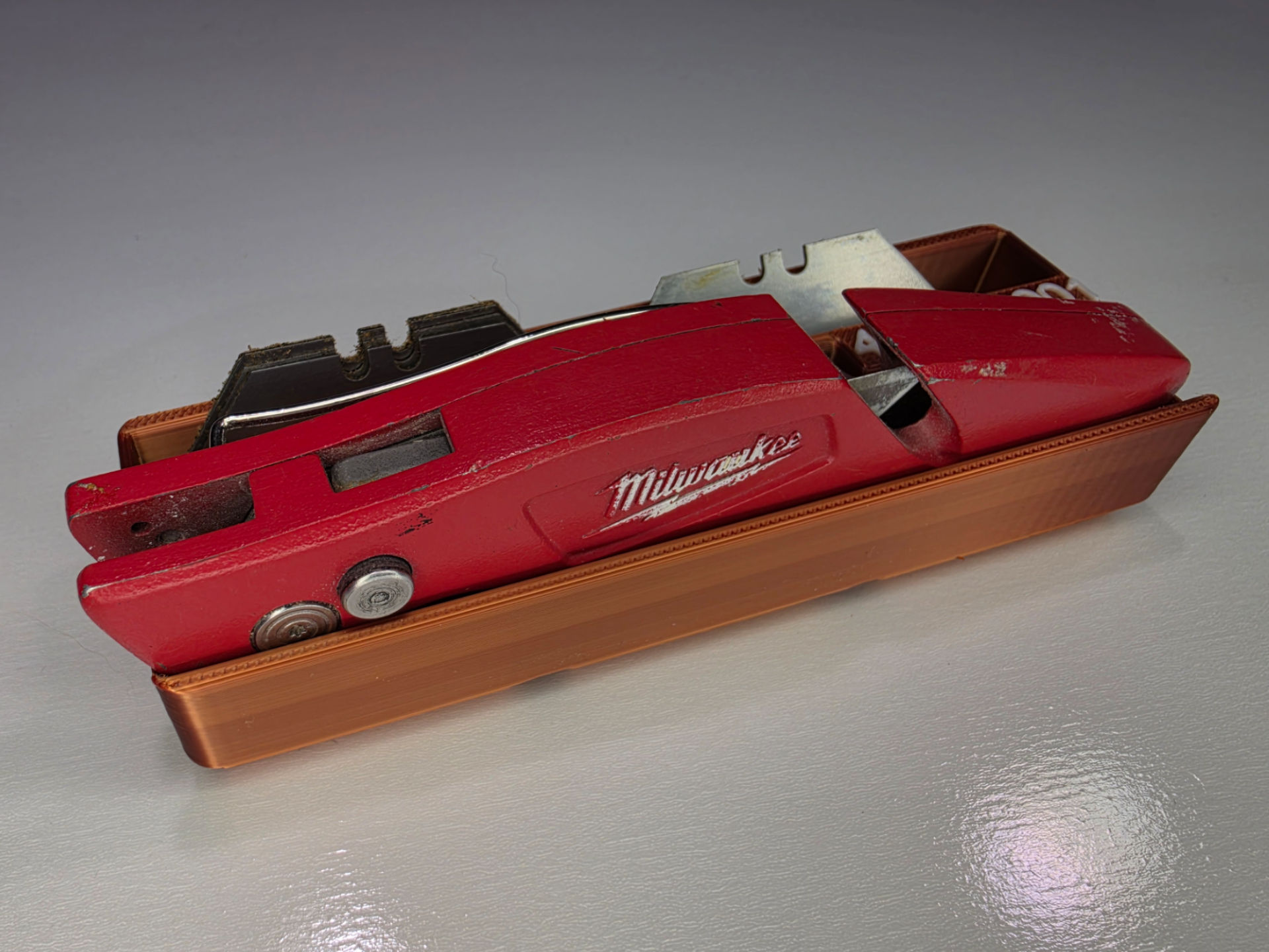 Milwaukee Box Cutter Gridfinity Tray with Blades